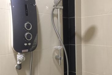 Pandora @ Tropicana Metropark