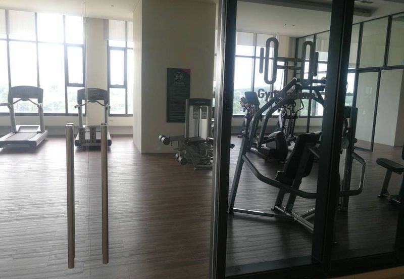 Pandora @ Tropicana Metropark