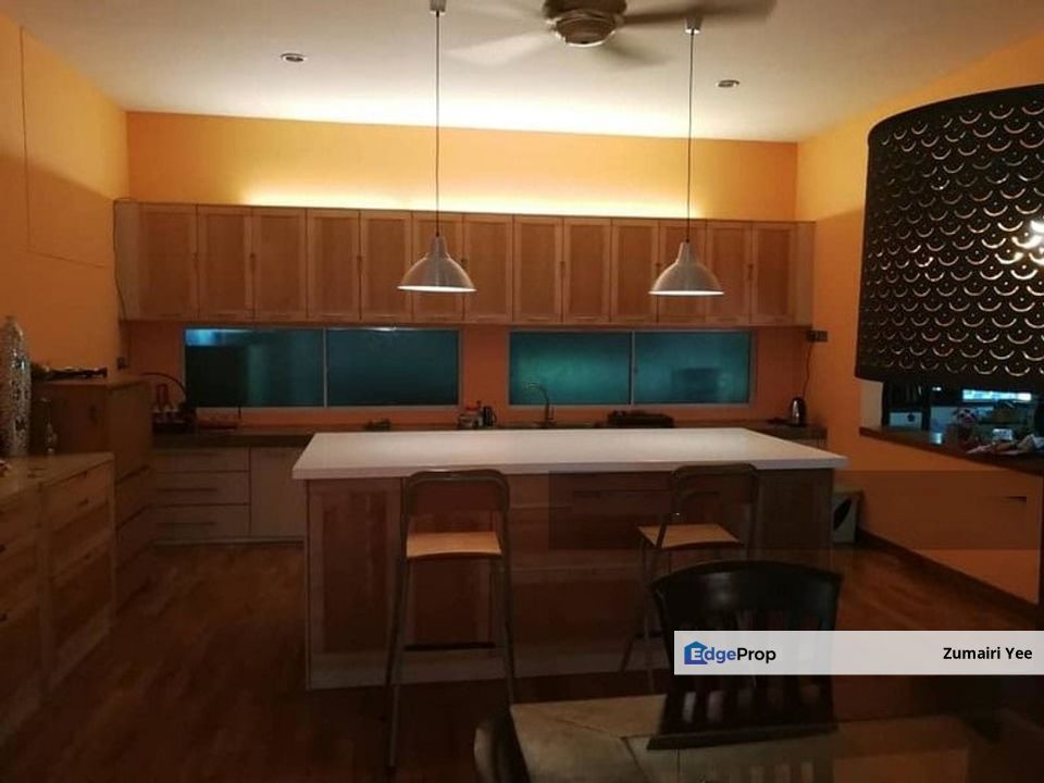 A Bungalow in Kota Damansara Section 8 for Sale, Selangor, Kota Damansara