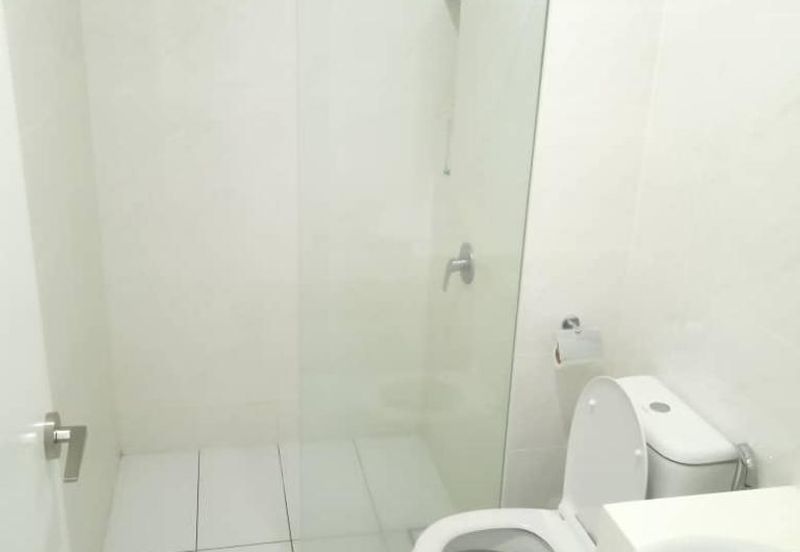 Clarita Tower @ Eco Sky