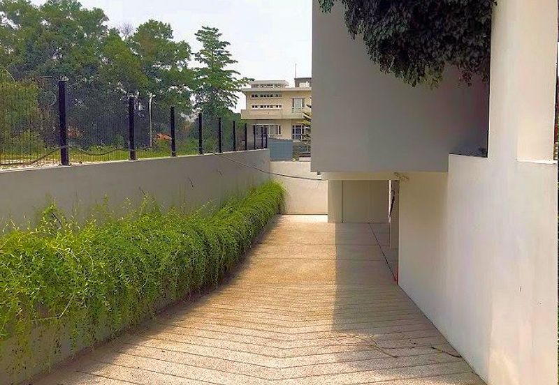 A  bungalow for sale in Bukit Jelutong Selangor 