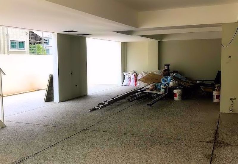 A  bungalow for sale in Bukit Jelutong Selangor 