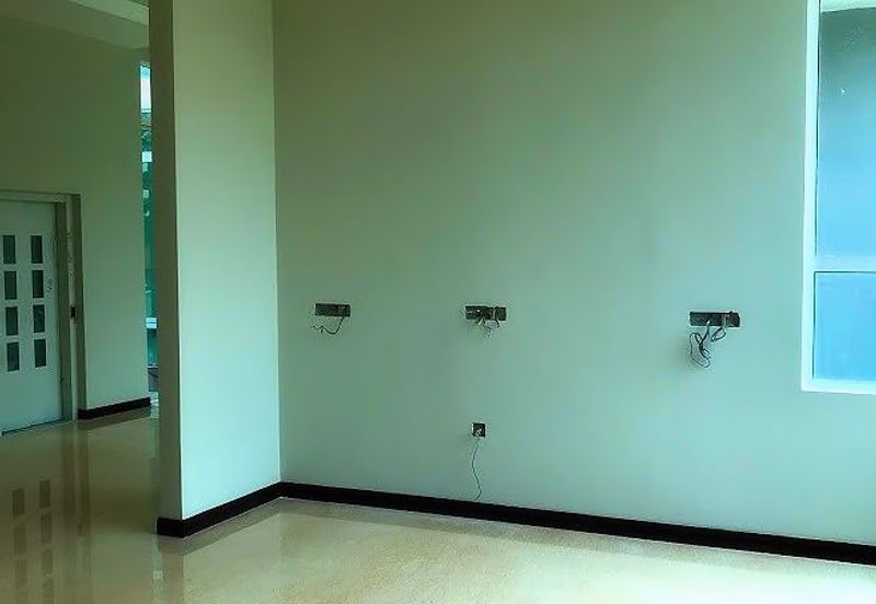 A  bungalow for sale in Bukit Jelutong Selangor 