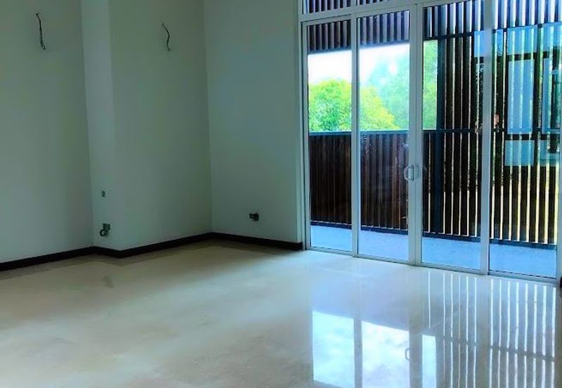 A  bungalow for sale in Bukit Jelutong Selangor 