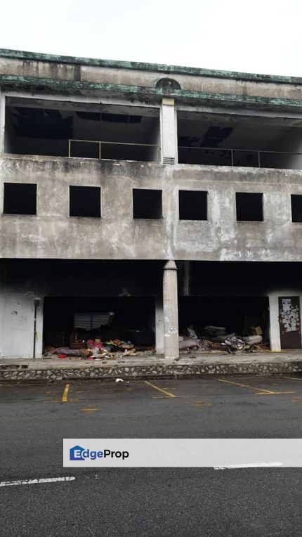 Shop lot for sale in Bandar Country Homes Rawang, Selangor, Rawang