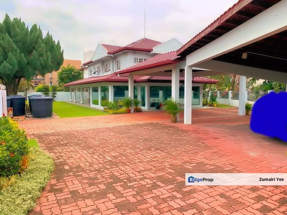 a beautiful bungalow for sale in Petaling Jaya, Selangor, Petaling Jaya