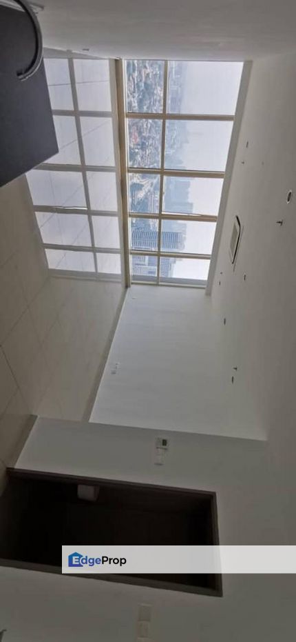 an Office for sale at Pinnacle Petaling Jaya, Selangor, Petaling Jaya