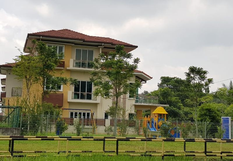 Bungalow untuk dijual di Taman Anjung Damai