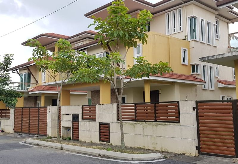 Bungalow untuk dijual di Taman Anjung Damai
