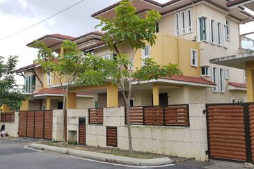 Bungalow untuk dijual di Taman Anjung Damai