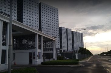 Karisma Apartment @ Eco Majestic