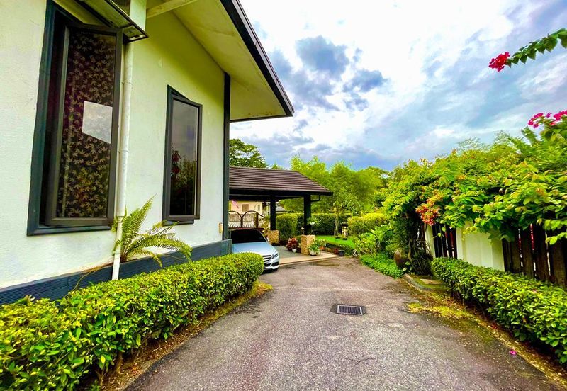 Bungalow untuk dijual di Puchong Selangor