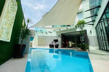 Bandar Tun Hussein Onn