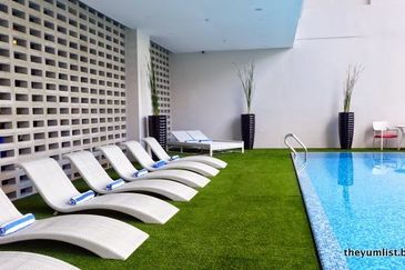 A commercial unit for sale at Qliq Damansara Perdana, Petaling Jaya