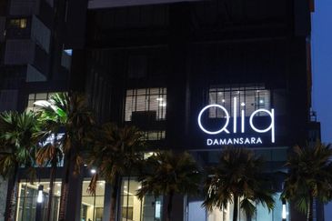 A commercial unit for sale at Qliq Damansara Perdana, Petaling Jaya