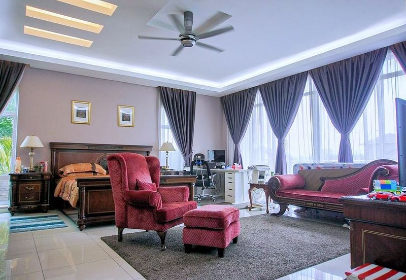 Bandar Tun Hussein Onn