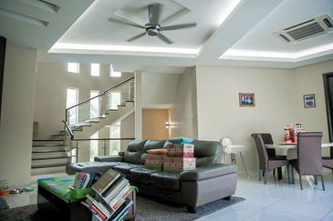 Bandar Tun Hussein Onn