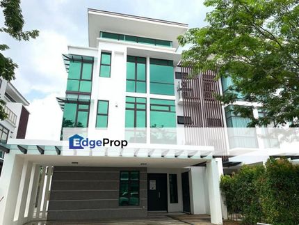 a semi detached  house at Fera Twin Villa Percint 8 Putrajaya for sale, Selangor, Cyberjaya