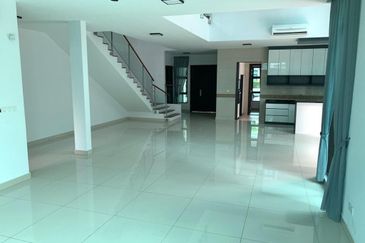 a semi detached  house at Fera Twin Villa Percint 8 Putrajaya for sale