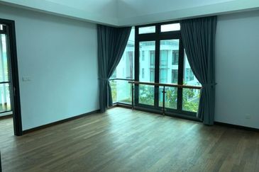 a semi detached  house at Fera Twin Villa Percint 8 Putrajaya for sale