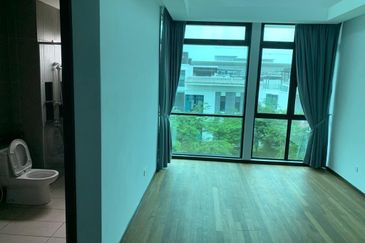a semi detached  house at Fera Twin Villa Percint 8 Putrajaya for sale