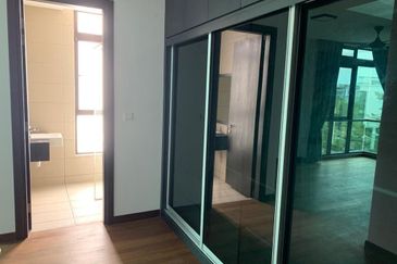 a semi detached  house at Fera Twin Villa Percint 8 Putrajaya for sale