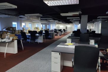 Office building in Kota Damansara for sale