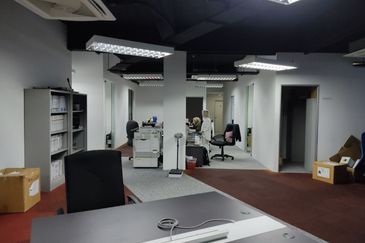 Office building in Kota Damansara for sale