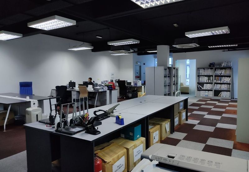 Office building in Kota Damansara for sale