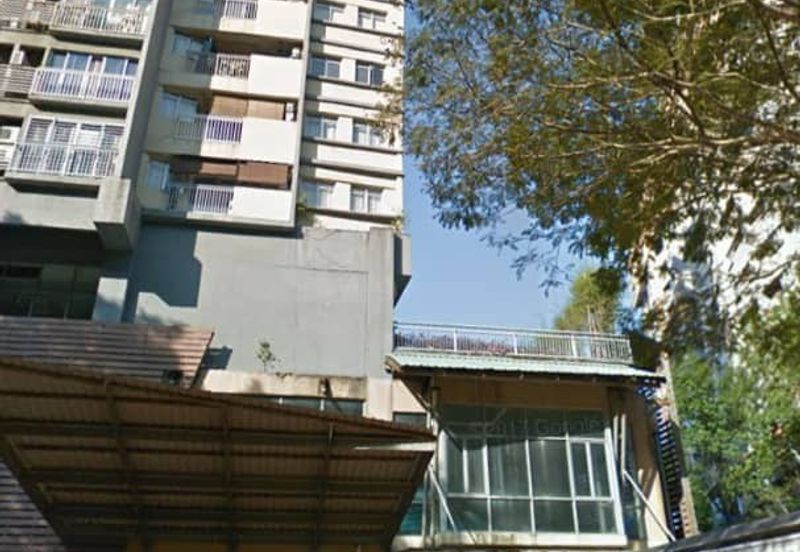 a shop at ground floor in Perdana Shopping Centre for sale