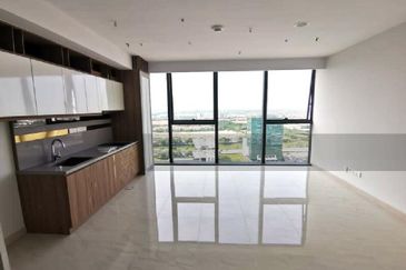 Top Residency Setia Alam Shah Alam for rent.