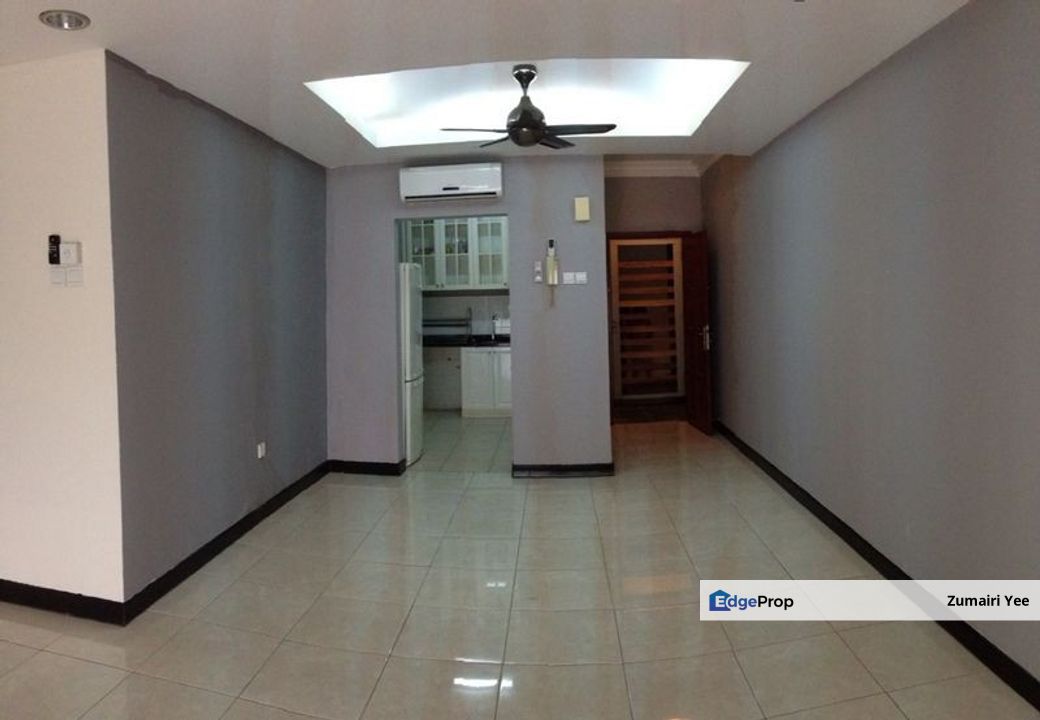 Beautiful unit at Perdana View Condominium for sale, Selangor, Damansara Perdana