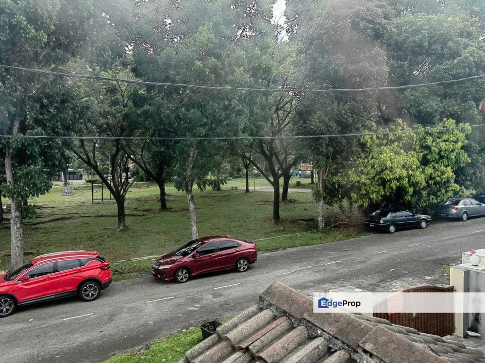 Taman Saujana Puchong endlot 2storey terrace, Selangor, Puchong South