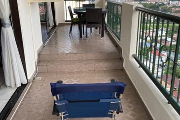 Mutiara Oriental Condominium