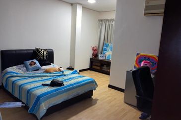 Mutiara Oriental Condominium