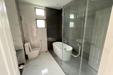 Mutiara Damansara Petaling Jaya Freehold 6rooms 