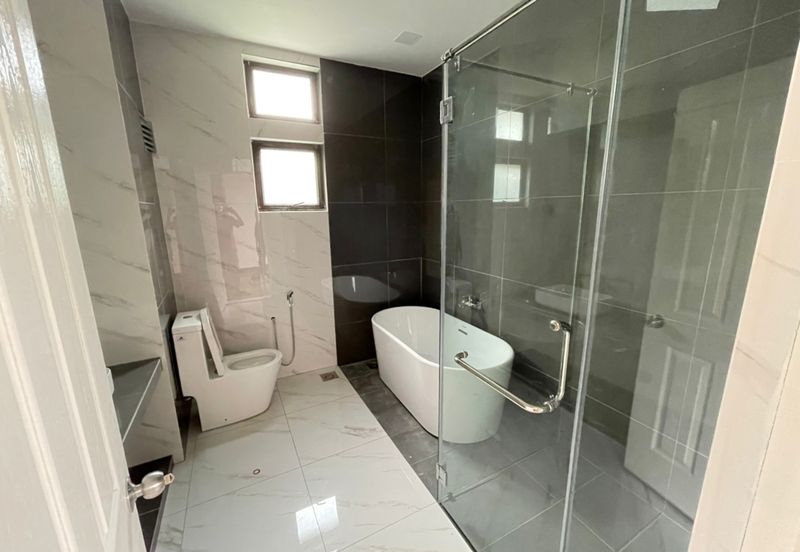 Mutiara Damansara Petaling Jaya Freehold 6rooms 