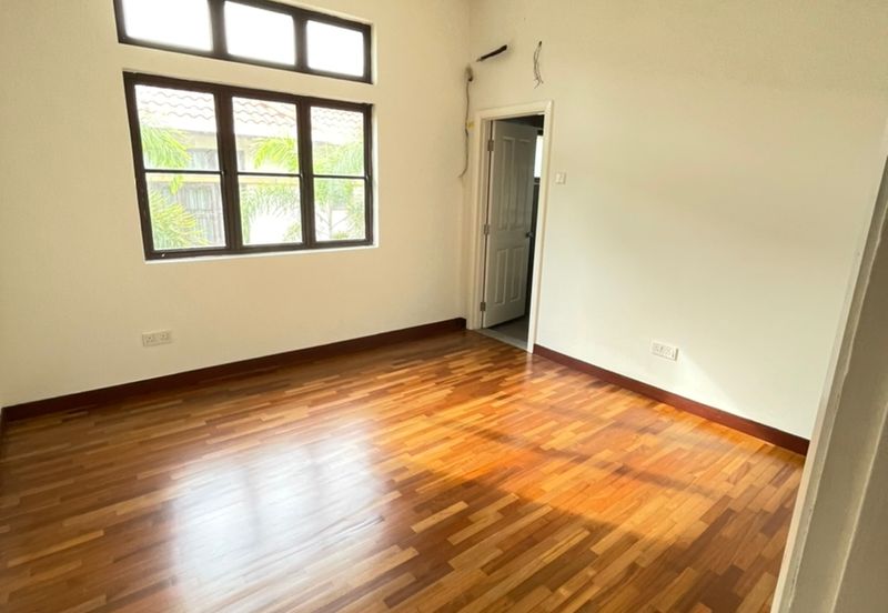 Mutiara Damansara Petaling Jaya Freehold 6rooms 