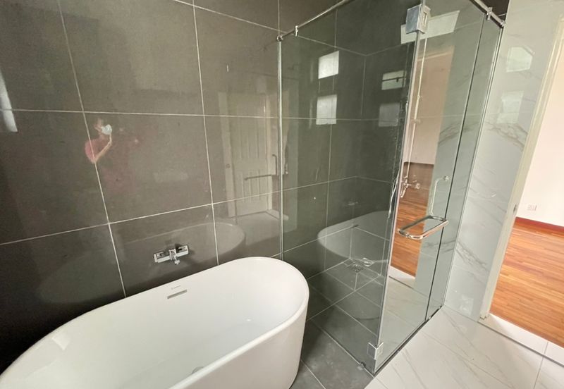 Mutiara Damansara Petaling Jaya Freehold 6rooms 