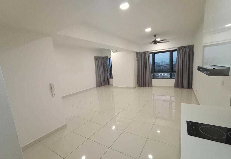 Pandora @ Tropicana Metropark