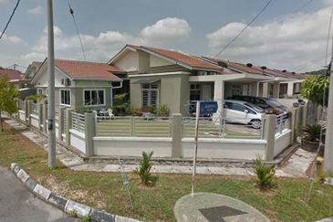 JALAN SP 7/4 BANDAR SAUJANA PUTRA
