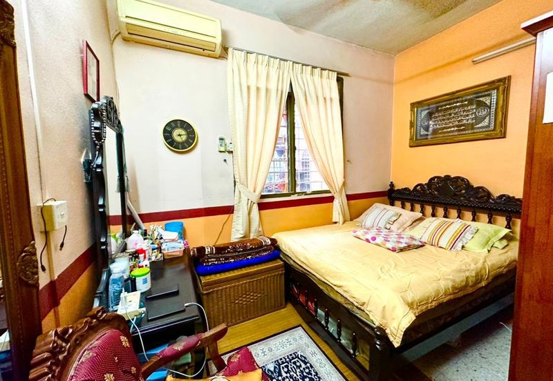 Taman Mawar, Bandar Kinrara Puchong