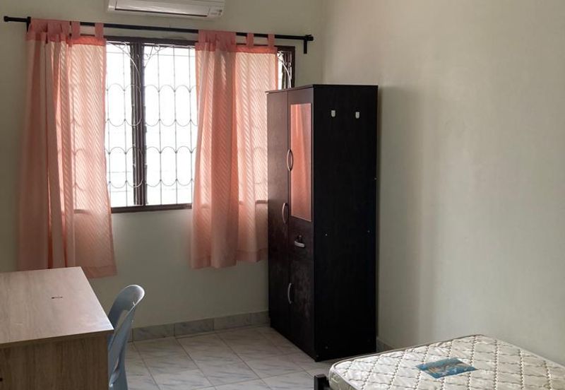 Taman Connaught (Sri Cendekia)