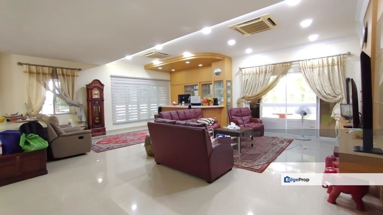 Villa Heights Kajang 2sty Bungalow Renovated large land, Selangor, Kajang