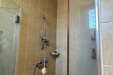 32x75 Sunway Spk damansara renovated 2sty endlot