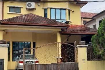Freehold 2sty semi d renovated italy style Taman Oug