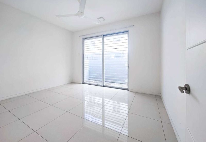 Fairfield Residences, Tropicana Heights