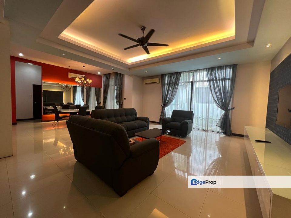 Renovated fully furnish Semi D Glenmarie Cove Klang Moved in condition, Selangor, Port Klang