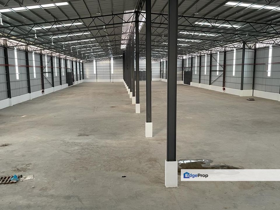 Warehouse Kawasan Perusahaan Telok Mengkuang Telok Panglima Garang, Selangor, Klang