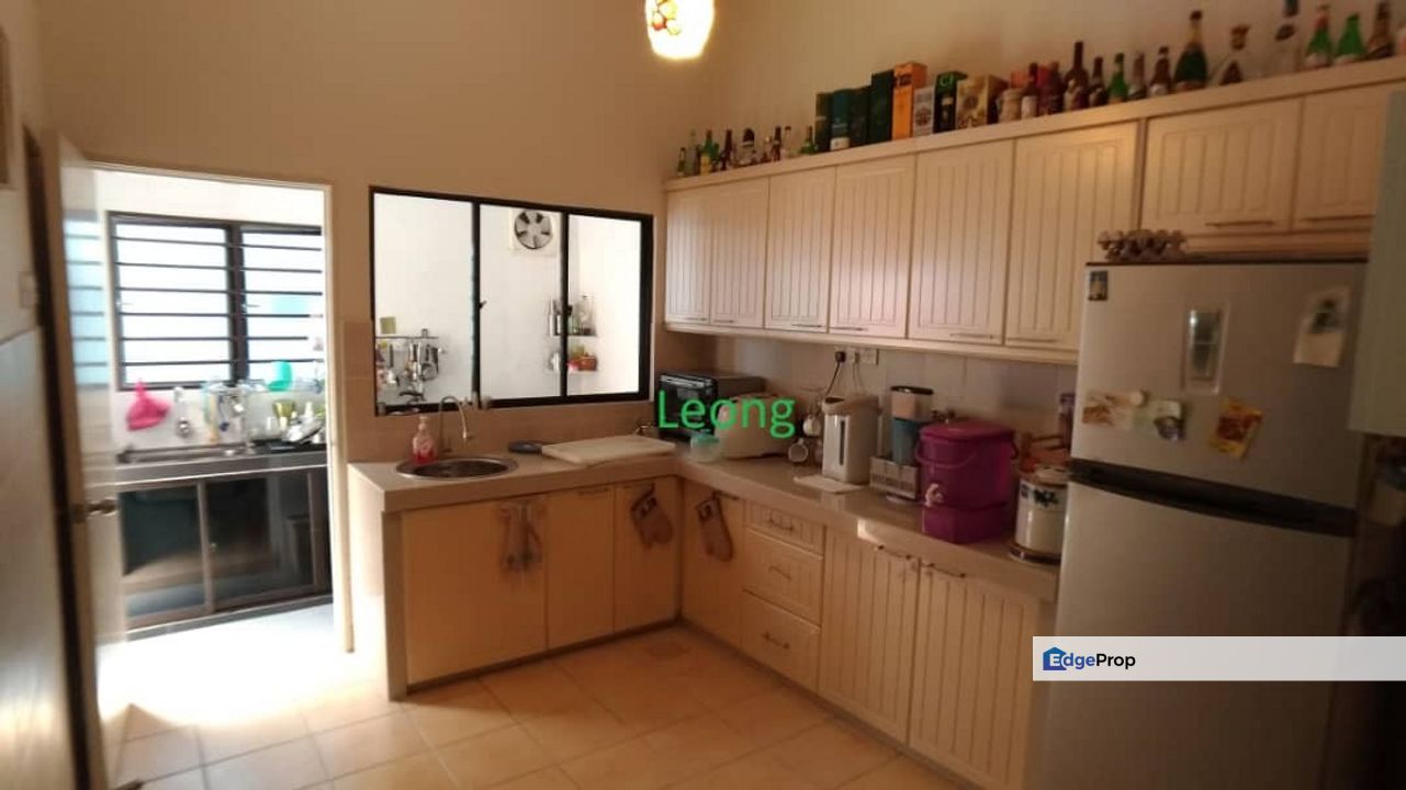 Nusaputra Puchong 2sty Terrace 20x70 Renovated Move in, Selangor, Puchong South